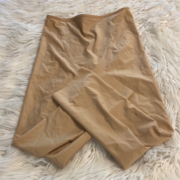 STAR BY SPANX SHAPE-WEAR SIZE L EXCELLENT CONDITION COLOR TAN - Picture 5 of 9
